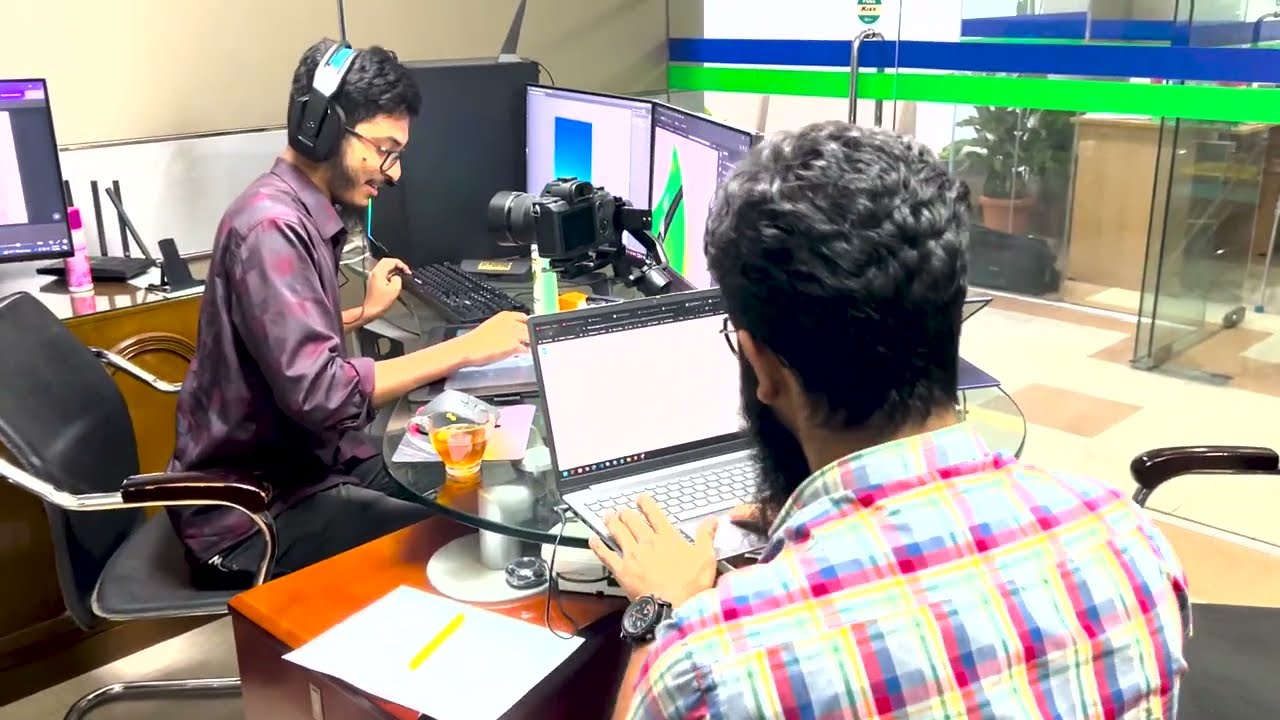 Younus Group Working Moment